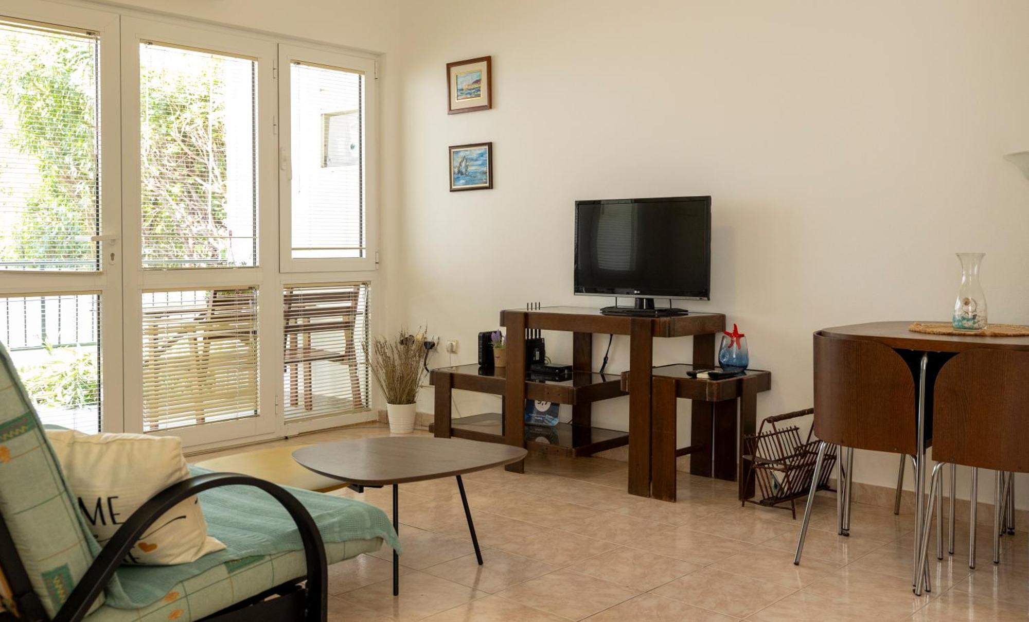 Three Palms Apartments Novakovic Petrovac Ngoại thất bức ảnh